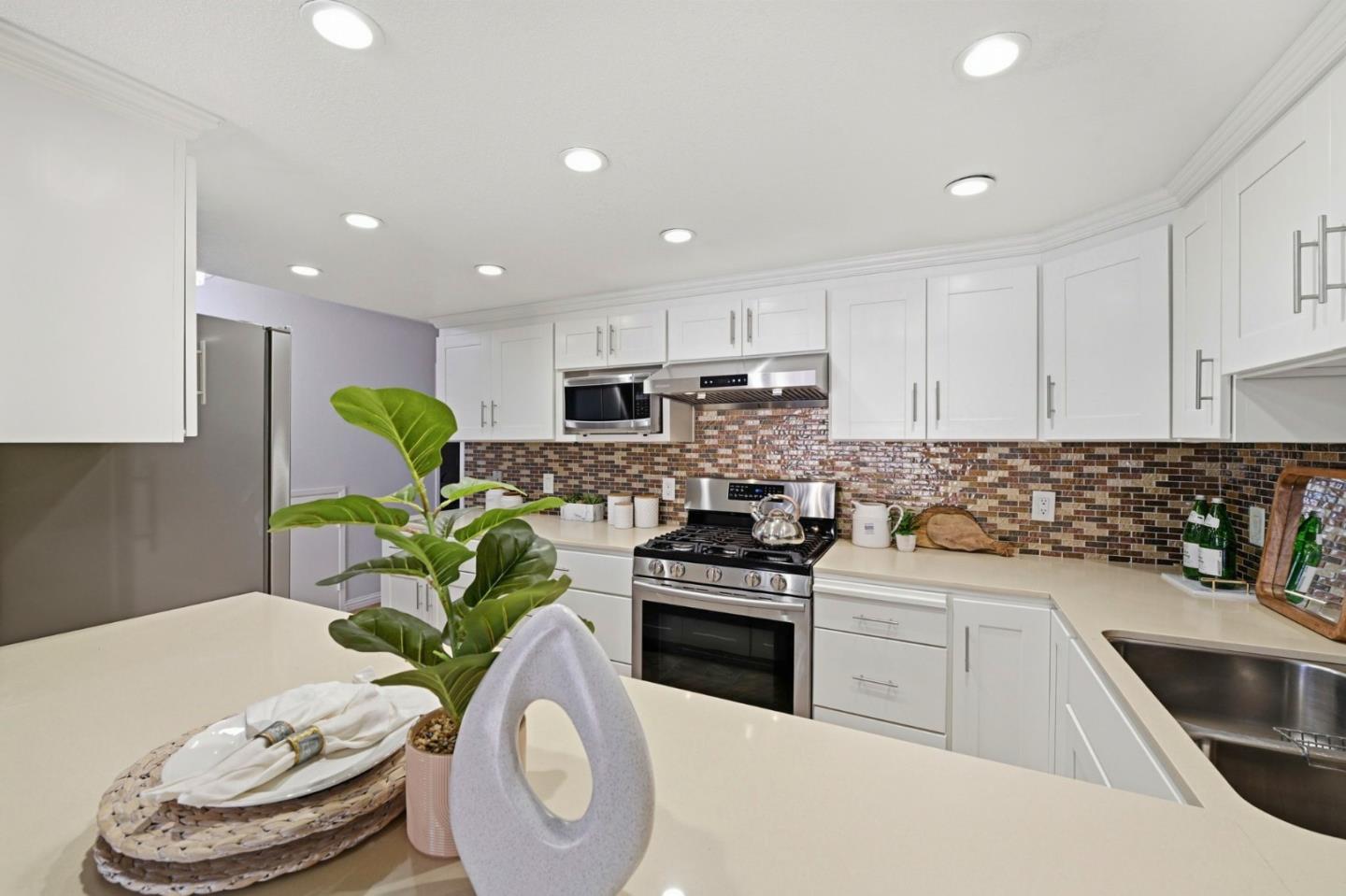 Photo #11: ML82037420 Listing: Photo #11