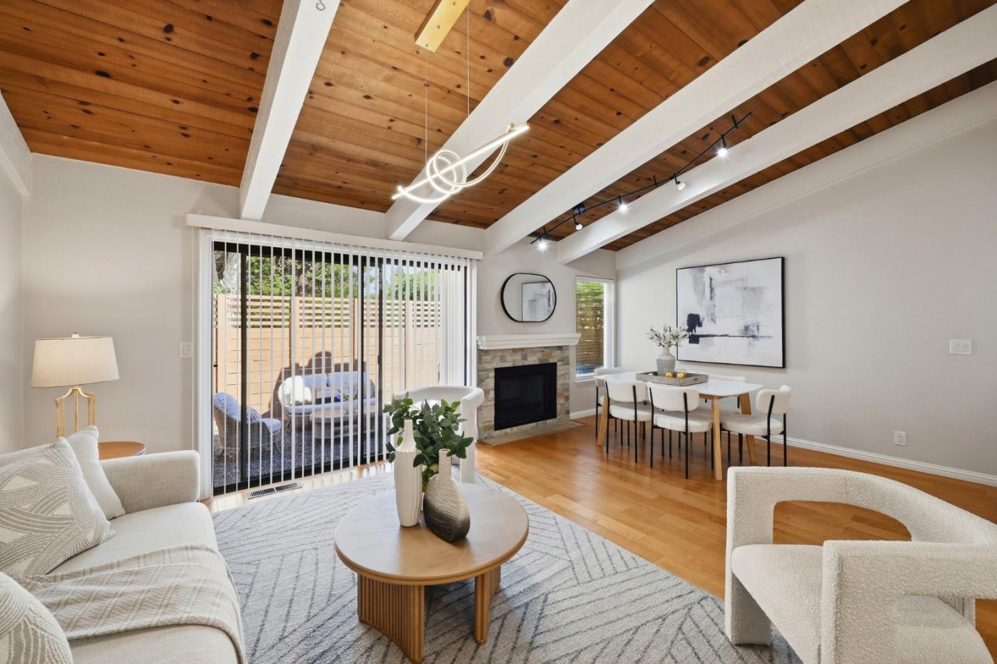 Photo #4: ML82037420 Listing: Photo #4