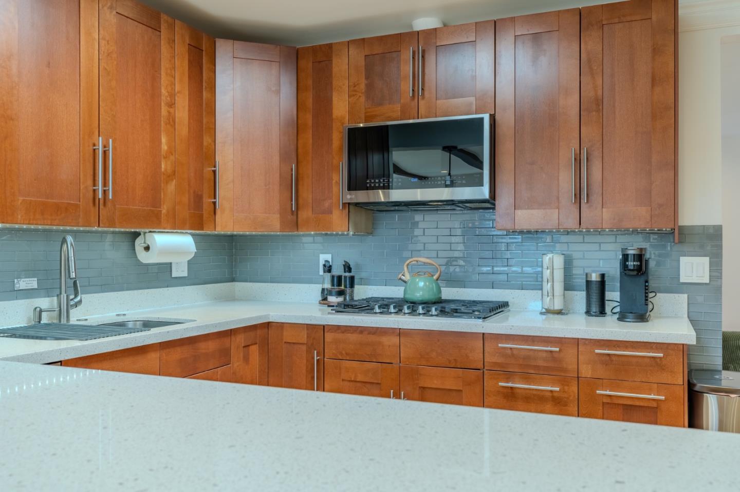 Detail Gallery Image 13 of 34 For 608 7th Ave, San Bruno,  CA 94066 - 4 Beds | 2 Baths