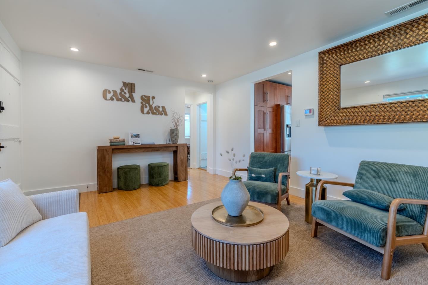 Detail Gallery Image 7 of 34 For 608 7th Ave, San Bruno,  CA 94066 - 4 Beds | 2 Baths