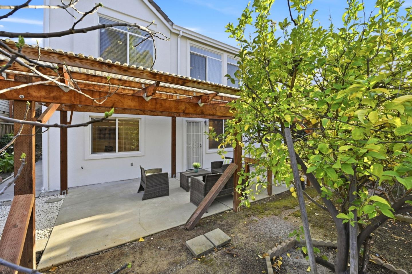 Detail Gallery Image 42 of 62 For 2177 Ceynowa Ln, San Jose,  CA 95121 - 4 Beds | 2/1 Baths