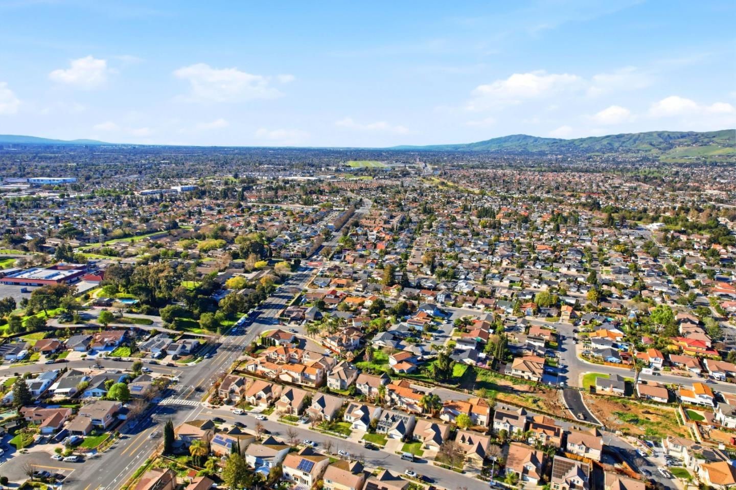 Detail Gallery Image 56 of 62 For 2177 Ceynowa Ln, San Jose,  CA 95121 - 4 Beds | 2/1 Baths