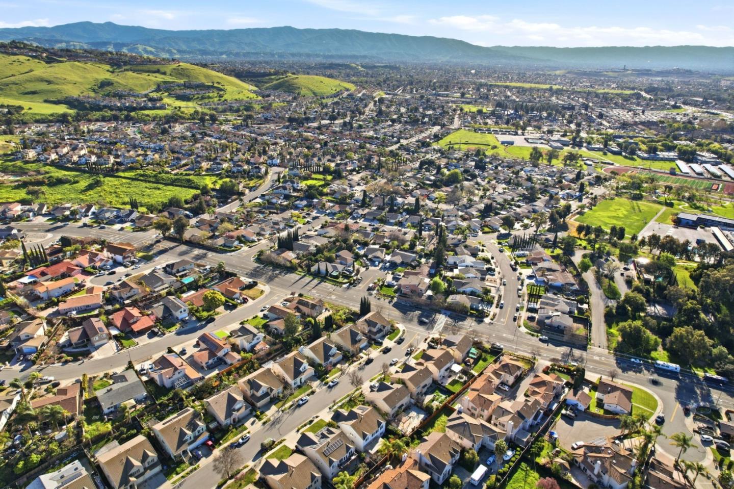 Detail Gallery Image 58 of 62 For 2177 Ceynowa Ln, San Jose,  CA 95121 - 4 Beds | 2/1 Baths