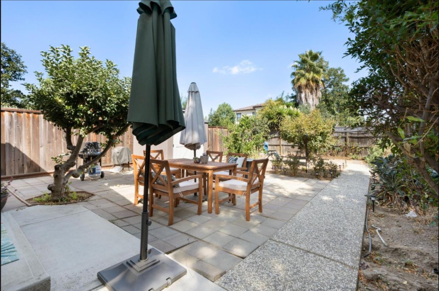 Detail Gallery Image 28 of 31 For 2241 Lindaire Ave, San Jose,  CA 95128 - 5 Beds | 3 Baths