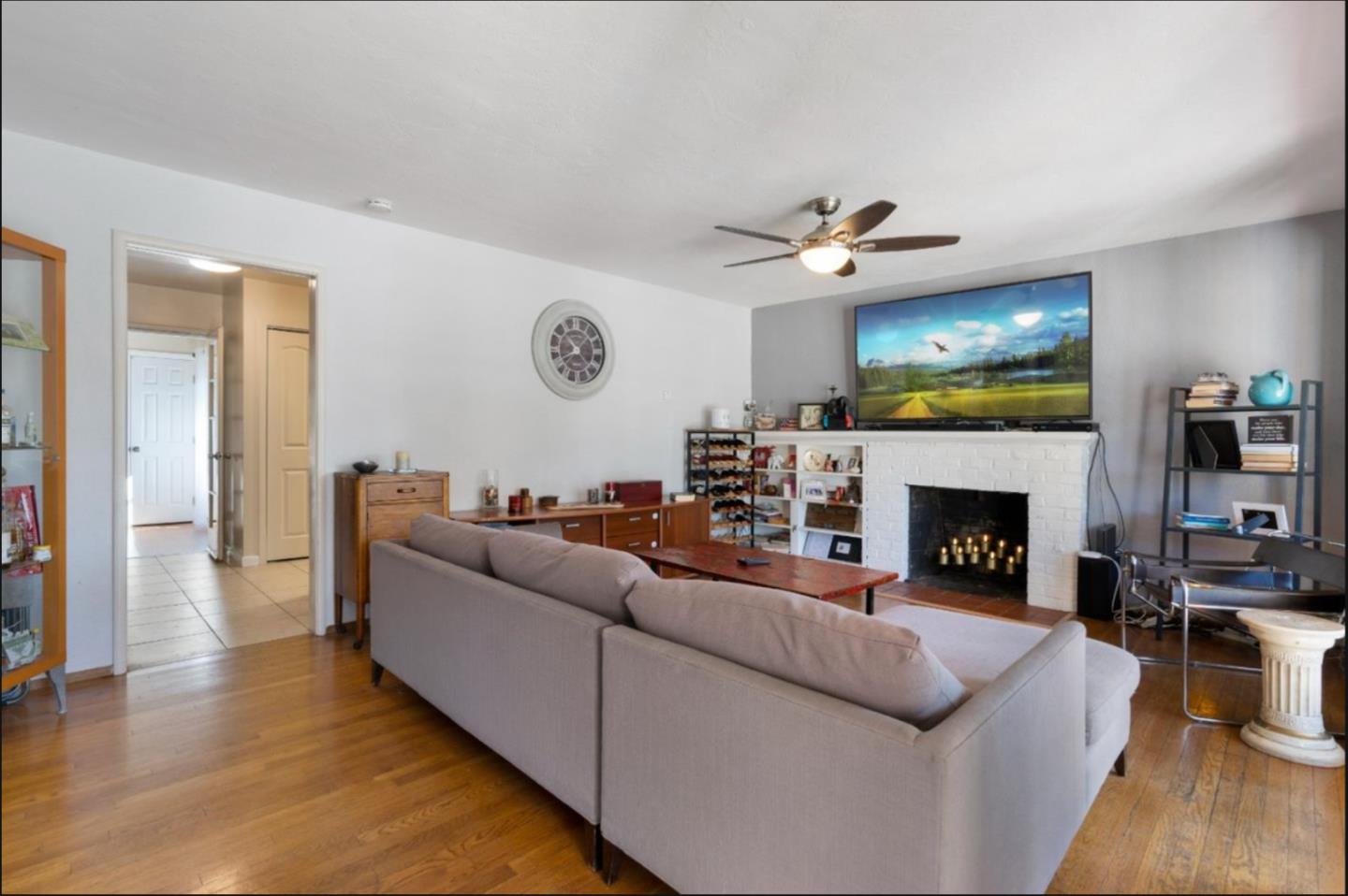 Detail Gallery Image 4 of 31 For 2241 Lindaire Ave, San Jose,  CA 95128 - 5 Beds | 3 Baths