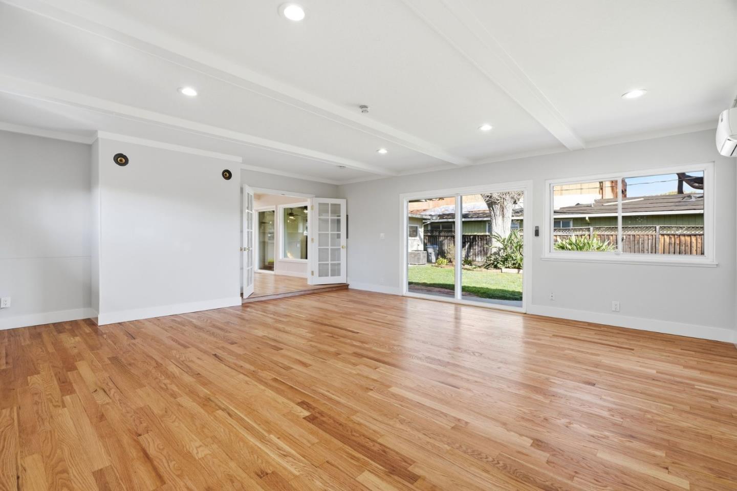 Detail Gallery Image 17 of 38 For 3308 Oxford Ln, San Jose,  CA 95117 - 4 Beds | 2/1 Baths