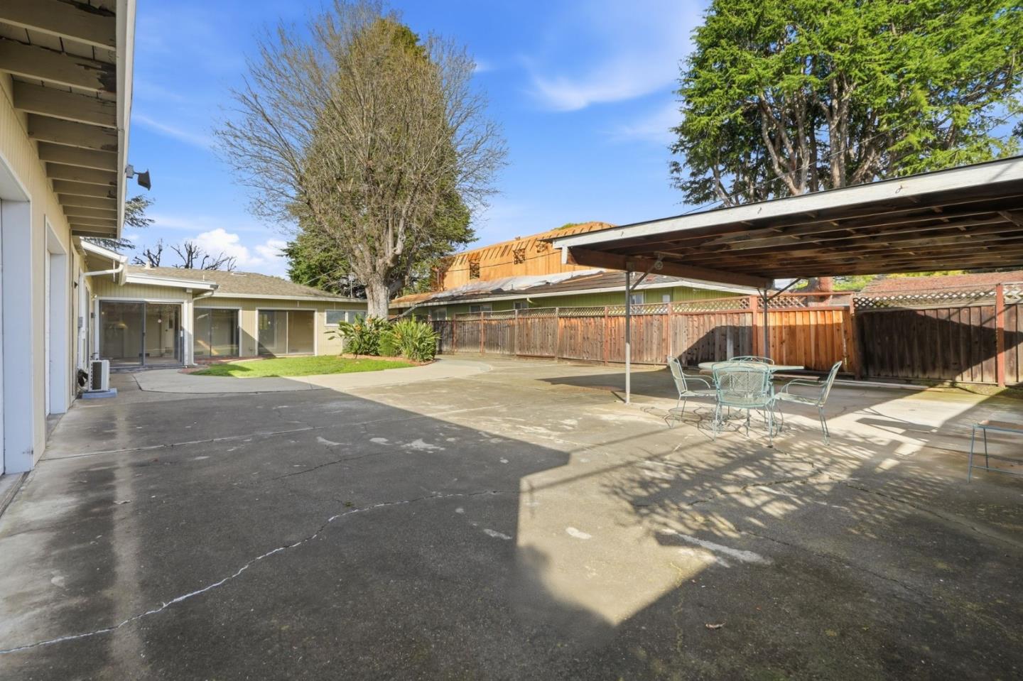 Detail Gallery Image 33 of 38 For 3308 Oxford Ln, San Jose,  CA 95117 - 4 Beds | 2/1 Baths