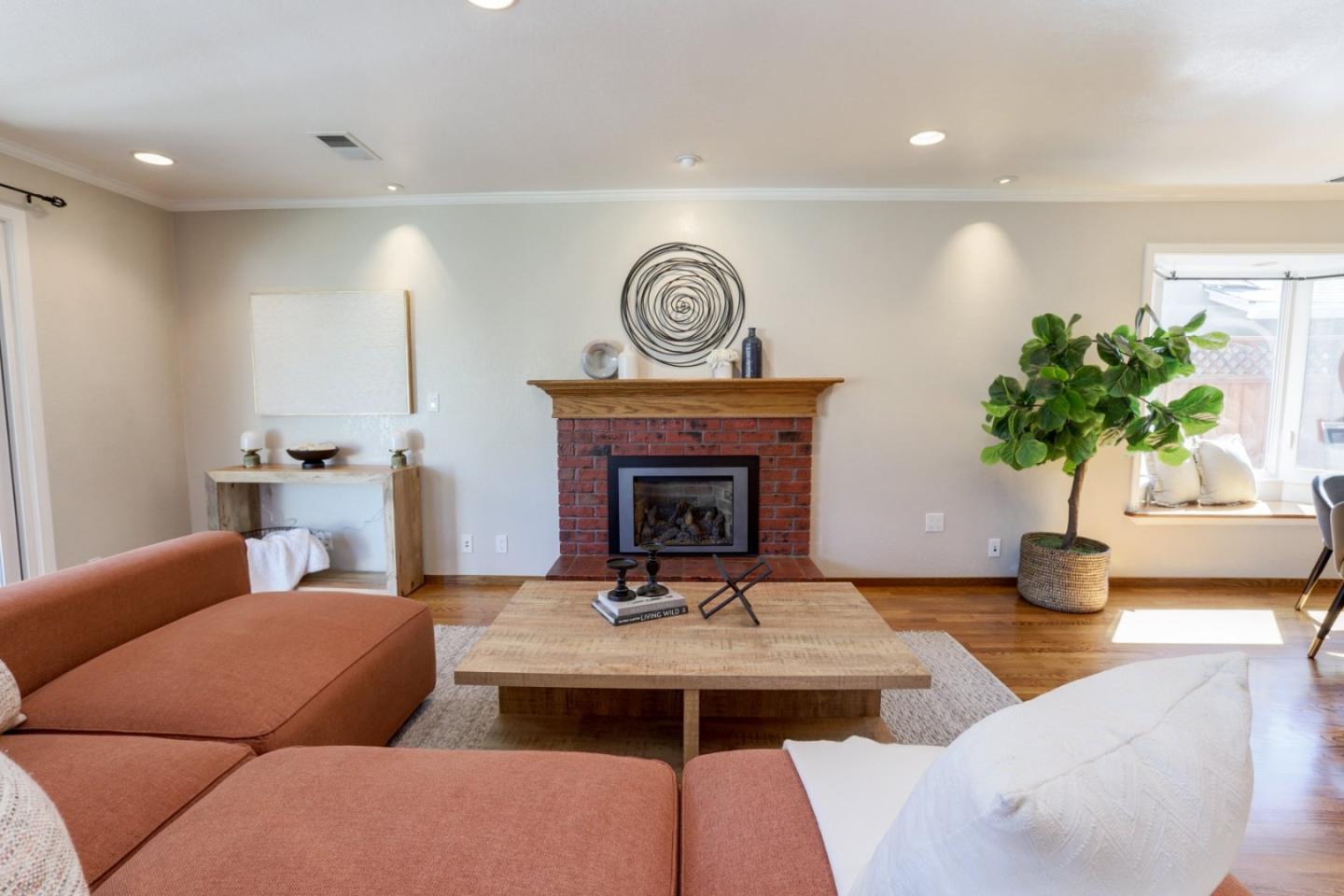 Detail Gallery Image 13 of 61 For 3790 Blossomview Dr, San Jose,  CA 95118 - 3 Beds | 2 Baths