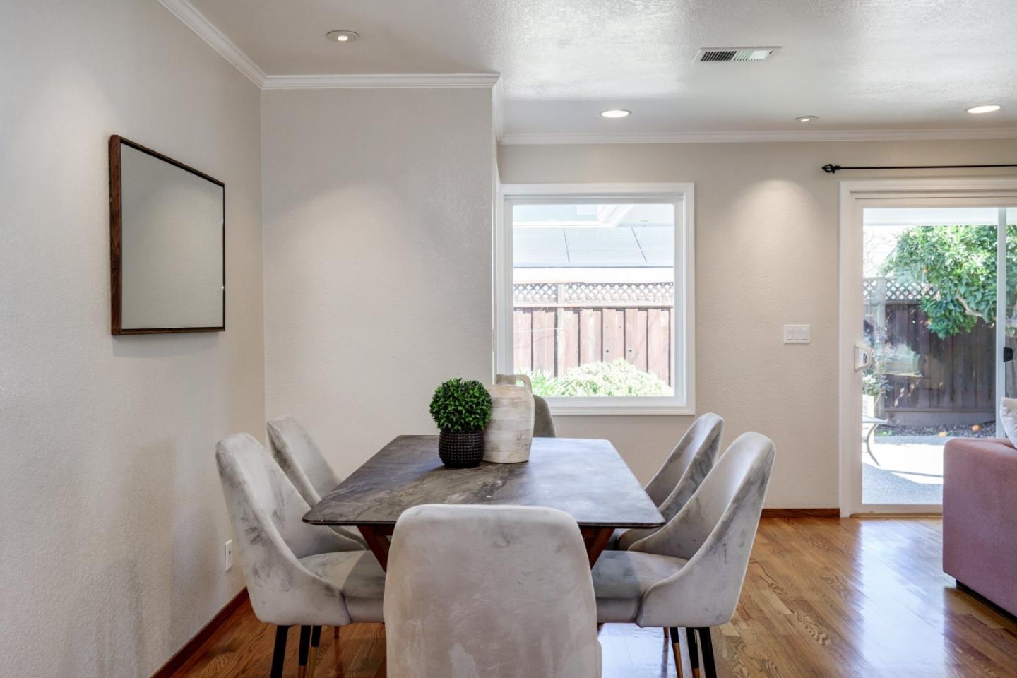 Detail Gallery Image 17 of 61 For 3790 Blossomview Dr, San Jose,  CA 95118 - 3 Beds | 2 Baths