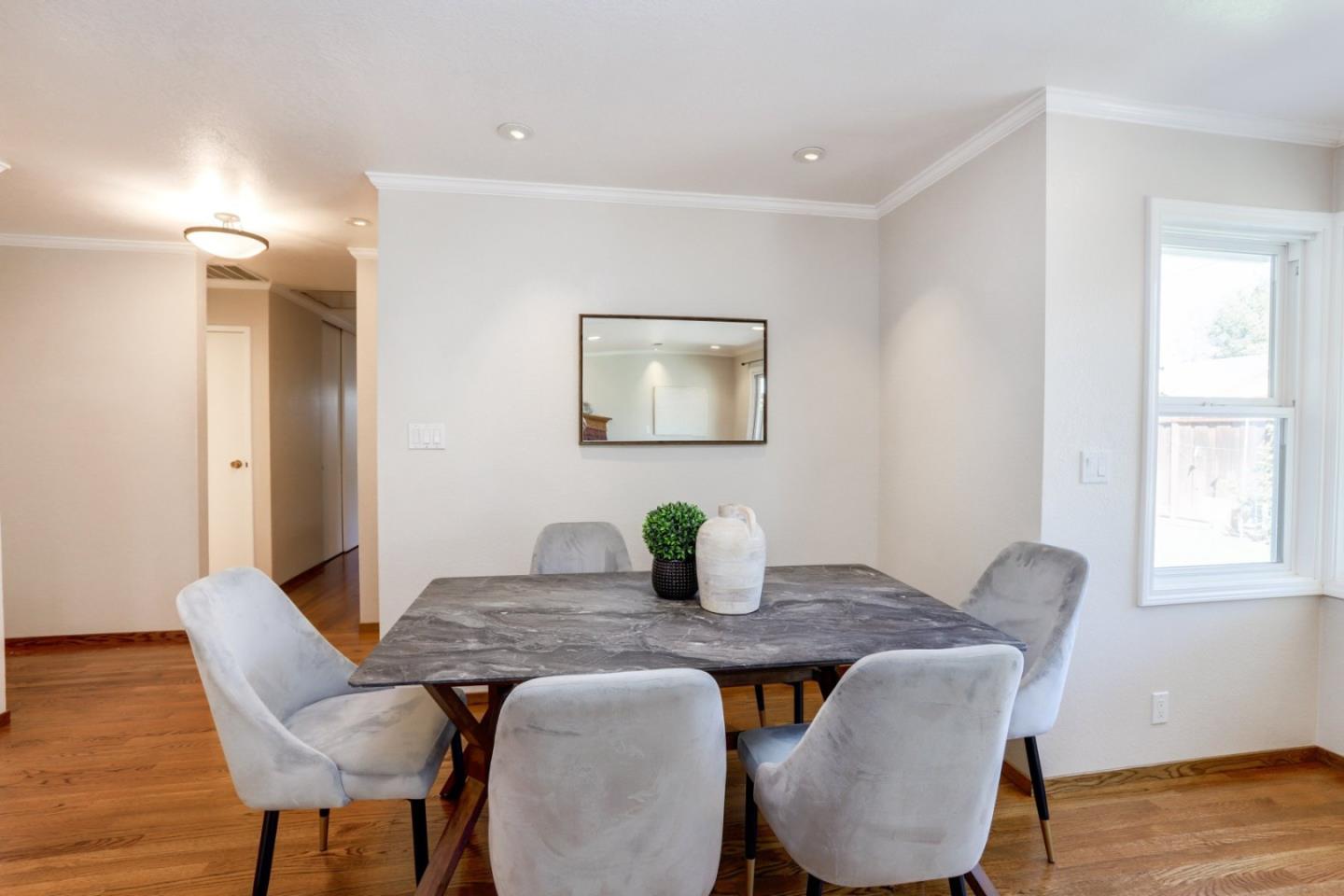 Detail Gallery Image 18 of 61 For 3790 Blossomview Dr, San Jose,  CA 95118 - 3 Beds | 2 Baths