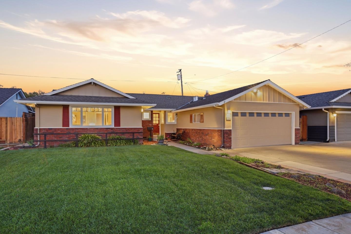 Detail Gallery Image 2 of 61 For 3790 Blossomview Dr, San Jose,  CA 95118 - 3 Beds | 2 Baths