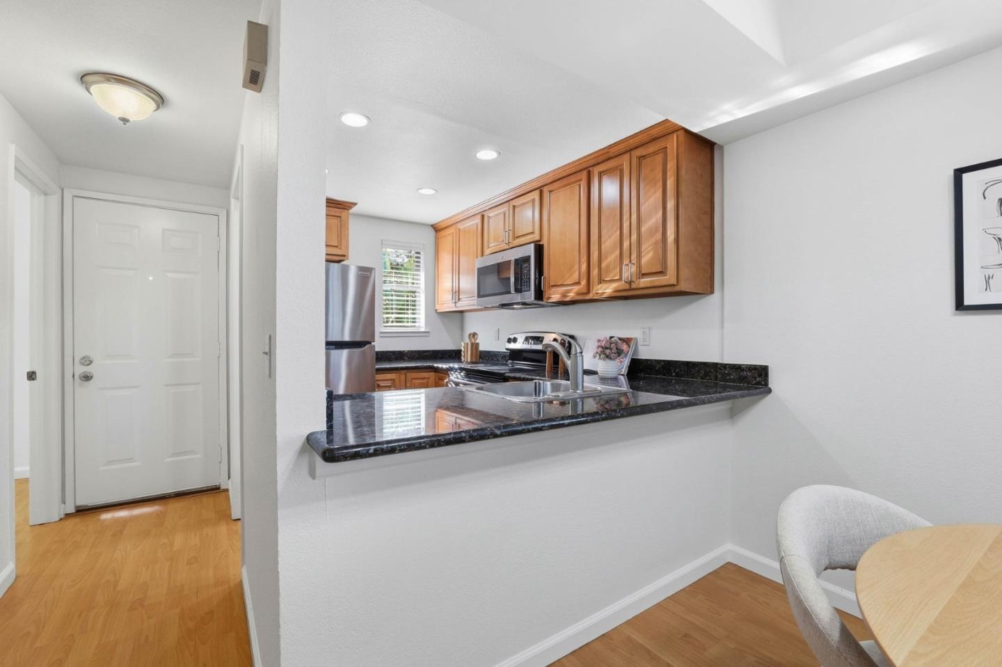 Detail Gallery Image 10 of 45 For 2040 Main St #135,  Santa Clara,  CA 95050 - 2 Beds | 2/1 Baths