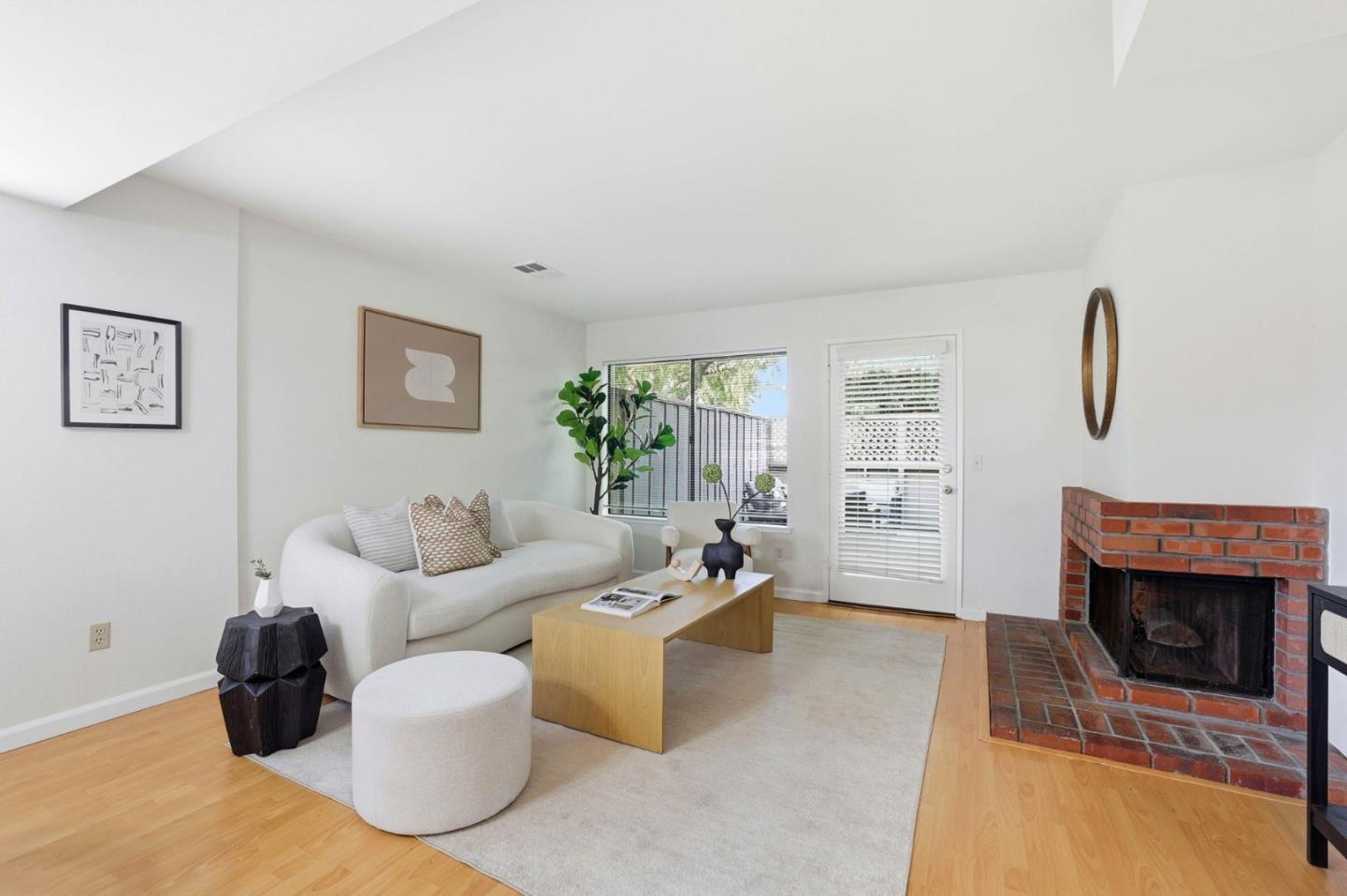 Detail Gallery Image 3 of 45 For 2040 Main St #135,  Santa Clara,  CA 95050 - 2 Beds | 2/1 Baths