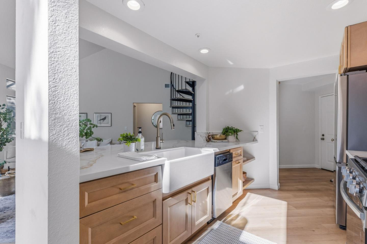 Detail Gallery Image 9 of 37 For 2603 Willowbrook Ln #22,  Aptos,  CA 95003 - 3 Beds | 2 Baths