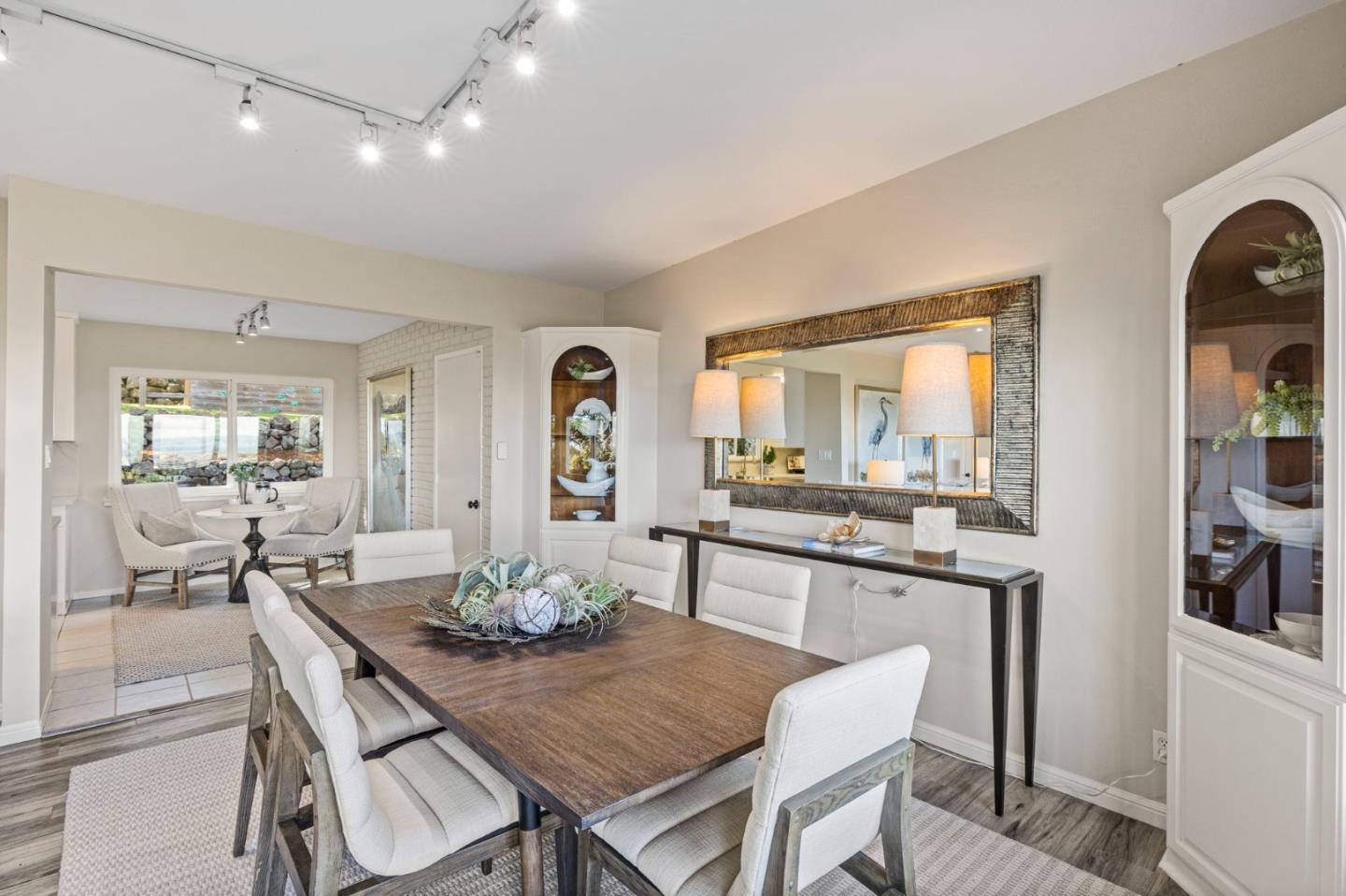 Detail Gallery Image 17 of 44 For 1243 Talbryn Dr, Belmont,  CA 94002 - 3 Beds | 2 Baths