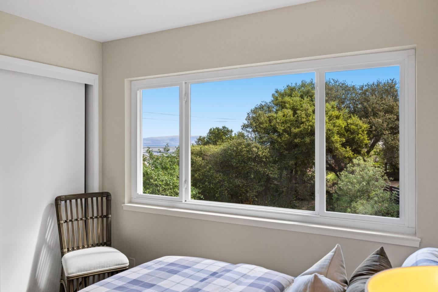 Detail Gallery Image 34 of 44 For 1243 Talbryn Dr, Belmont,  CA 94002 - 3 Beds | 2 Baths