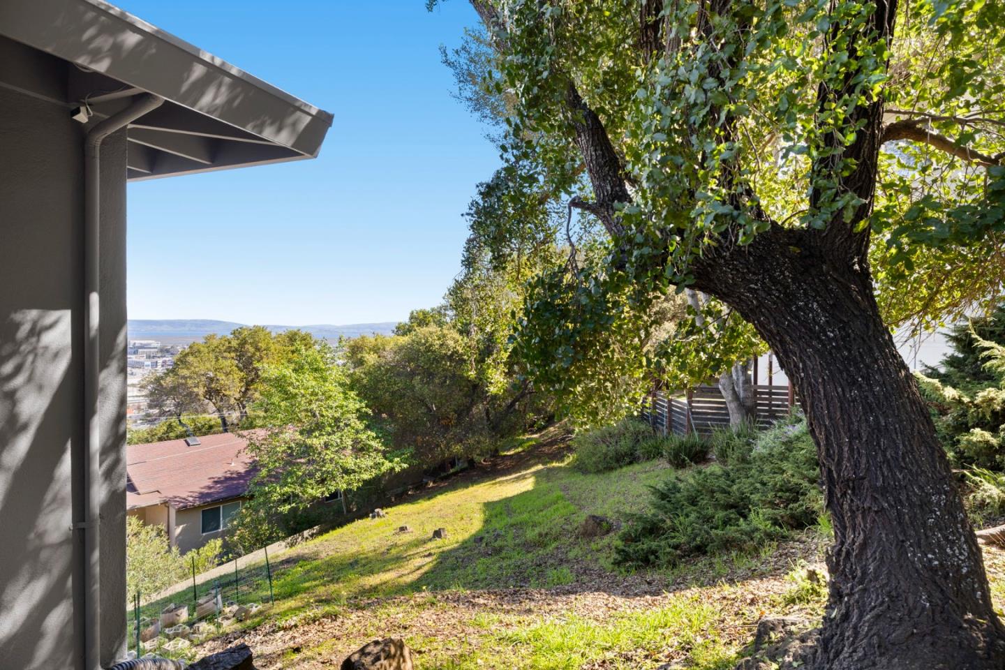 Detail Gallery Image 44 of 44 For 1243 Talbryn Dr, Belmont,  CA 94002 - 3 Beds | 2 Baths