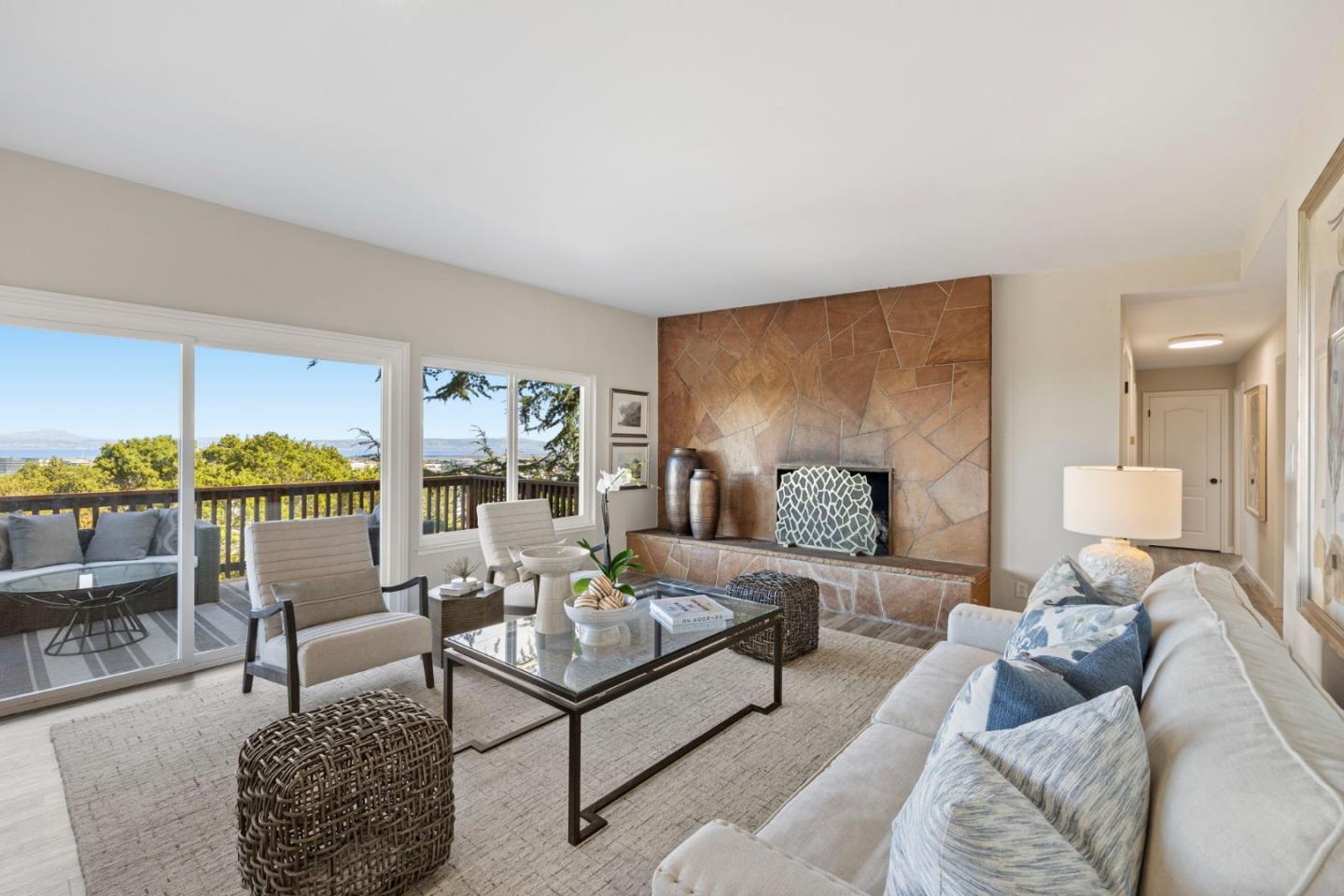 Detail Gallery Image 5 of 44 For 1243 Talbryn Dr, Belmont,  CA 94002 - 3 Beds | 2 Baths