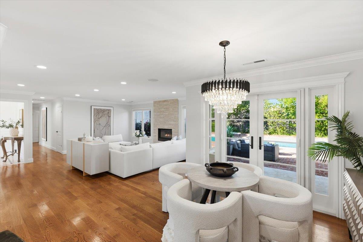 Detail Gallery Image 12 of 50 For 20483 Glen Brae Dr, Saratoga,  CA 95070 - 5 Beds | 3 Baths