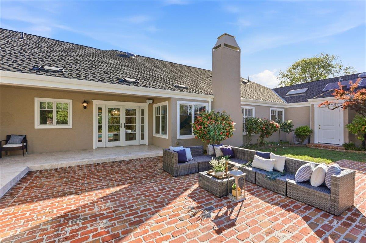 Detail Gallery Image 33 of 50 For 20483 Glen Brae Dr, Saratoga,  CA 95070 - 5 Beds | 3 Baths