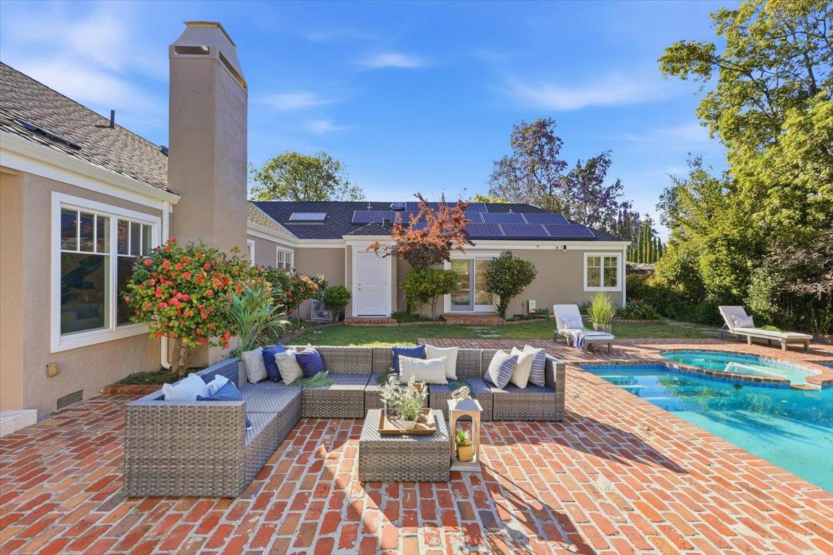 Detail Gallery Image 34 of 50 For 20483 Glen Brae Dr, Saratoga,  CA 95070 - 5 Beds | 3 Baths