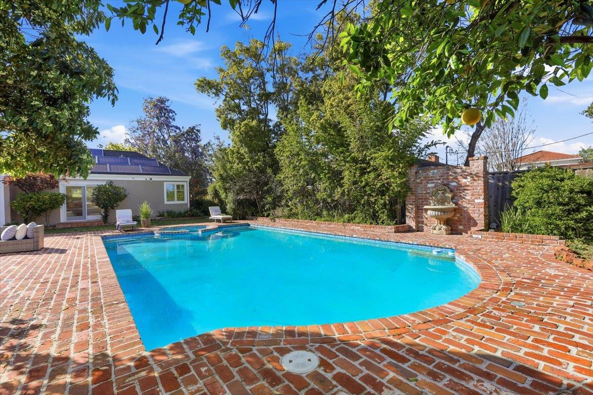 Detail Gallery Image 35 of 50 For 20483 Glen Brae Dr, Saratoga,  CA 95070 - 5 Beds | 3 Baths