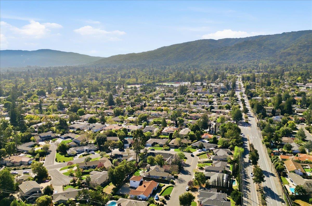 Detail Gallery Image 46 of 50 For 20483 Glen Brae Dr, Saratoga,  CA 95070 - 5 Beds | 3 Baths
