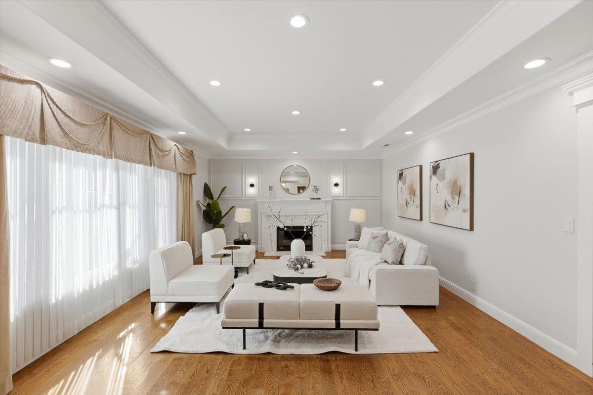 Detail Gallery Image 5 of 50 For 20483 Glen Brae Dr, Saratoga,  CA 95070 - 5 Beds | 3 Baths