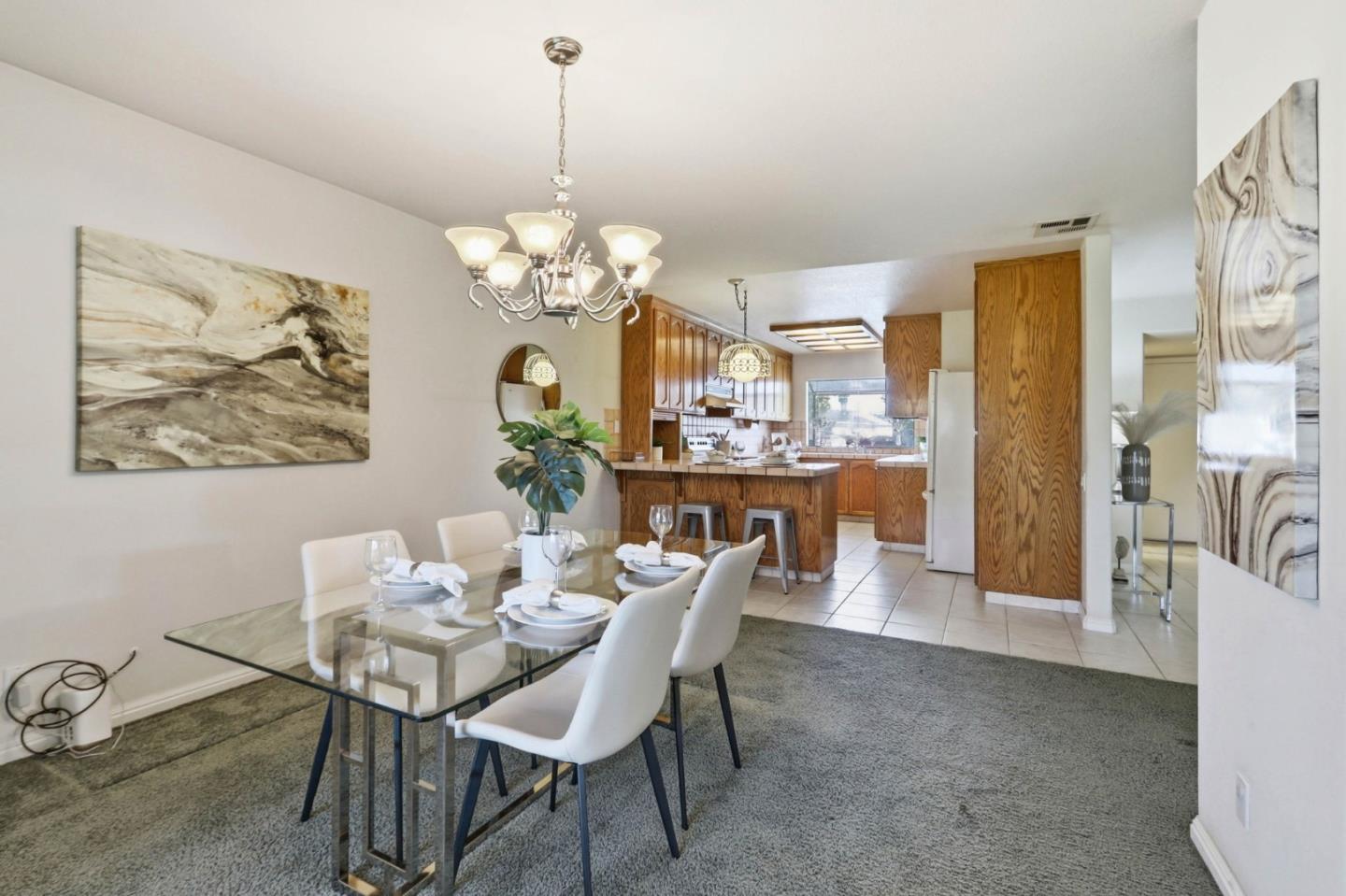 Detail Gallery Image 11 of 40 For 383 Southside Dr, San Jose,  CA 95111 - 4 Beds | 2/1 Baths