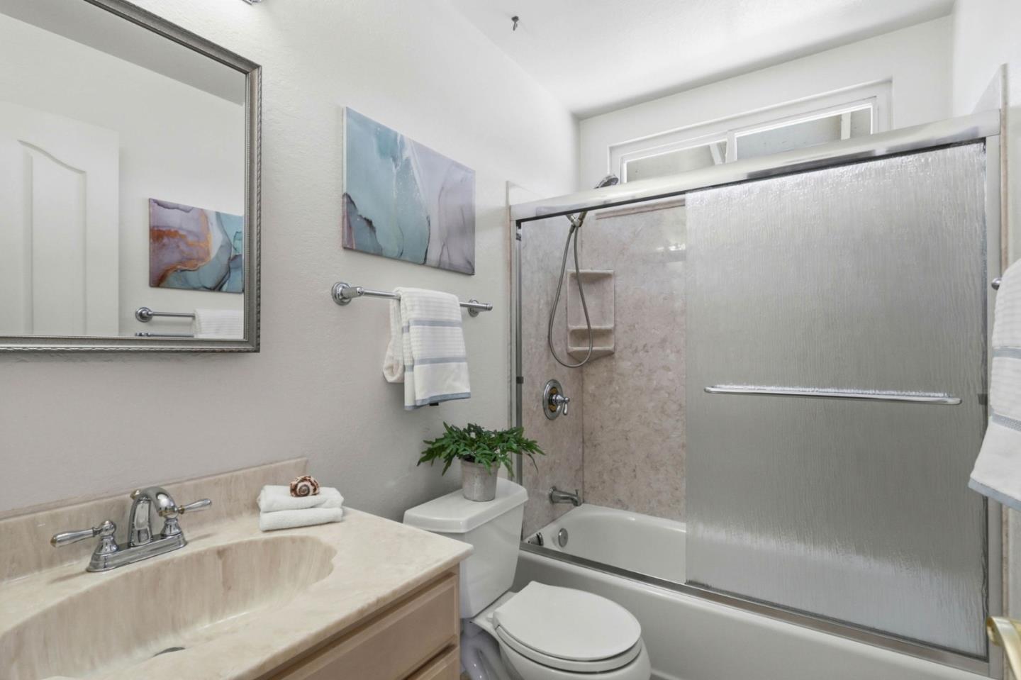 Detail Gallery Image 19 of 40 For 383 Southside Dr, San Jose,  CA 95111 - 4 Beds | 2/1 Baths