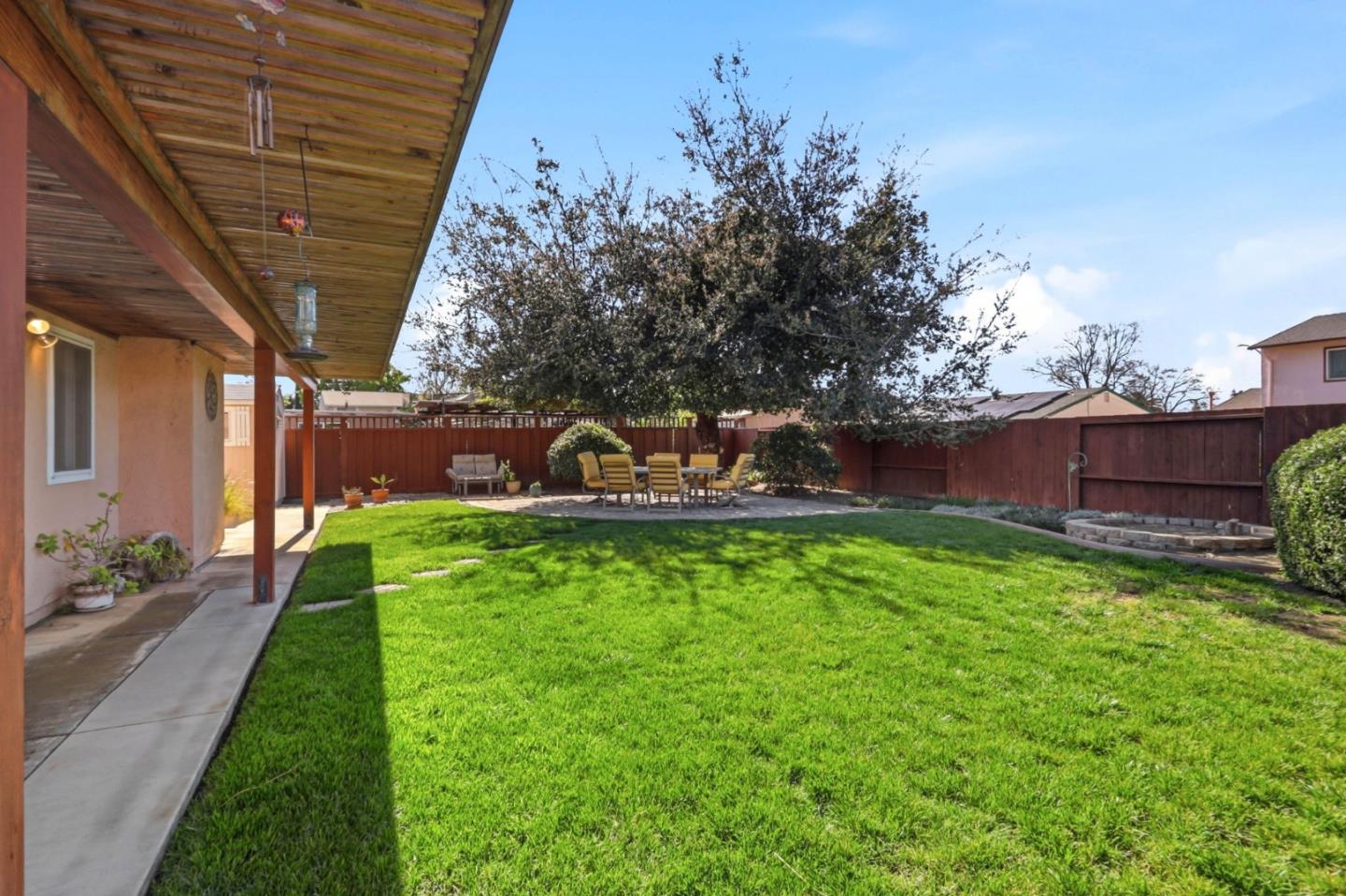 Detail Gallery Image 34 of 40 For 383 Southside Dr, San Jose,  CA 95111 - 4 Beds | 2/1 Baths