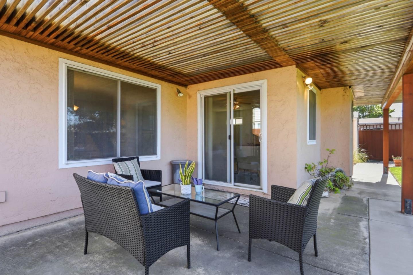 Detail Gallery Image 36 of 40 For 383 Southside Dr, San Jose,  CA 95111 - 4 Beds | 2/1 Baths