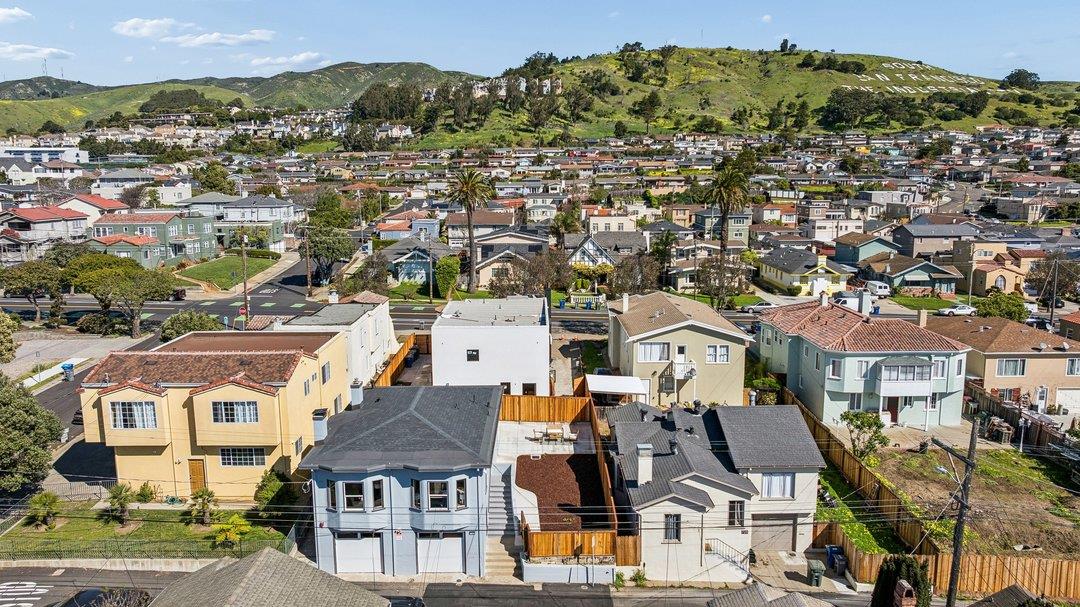 Detail Gallery Image 31 of 31 For 730 3rd Lane, South San Francisco,  CA 94080 - 3 Beds | 2 Baths