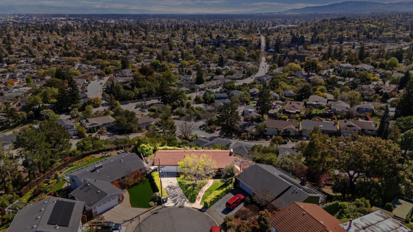 Detail Gallery Image 31 of 36 For 836 Bauer Ct, San Carlos,  CA 94070 - 4 Beds | 2 Baths