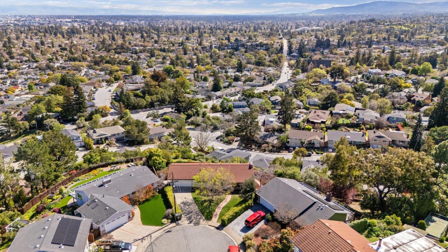 Detail Gallery Image 32 of 36 For 836 Bauer Ct, San Carlos,  CA 94070 - 4 Beds | 2 Baths