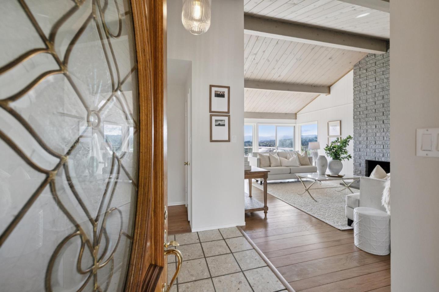 Detail Gallery Image 4 of 36 For 836 Bauer Ct, San Carlos,  CA 94070 - 4 Beds | 2 Baths