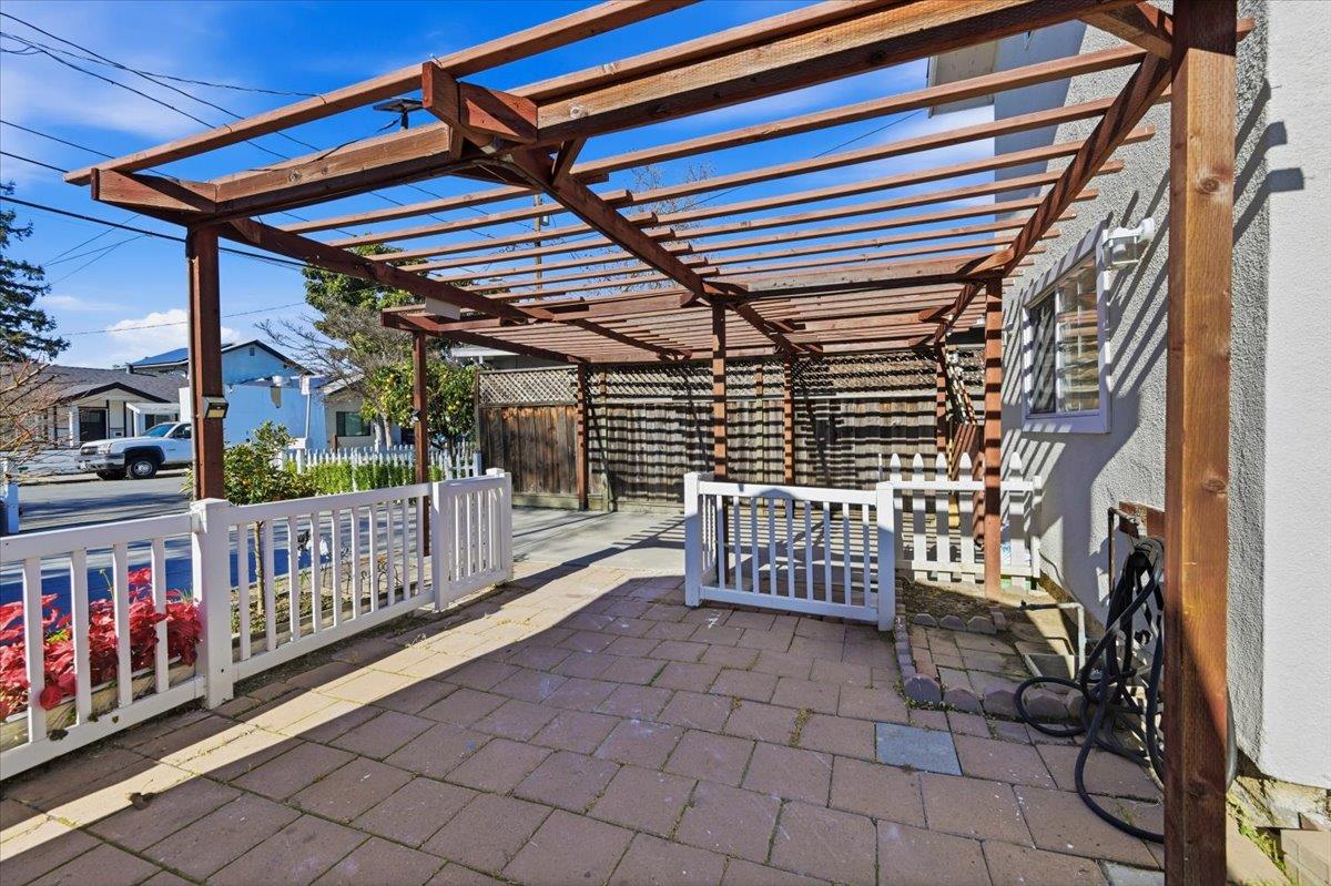 Detail Gallery Image 44 of 56 For 354 Irving Ave, San Jose,  CA 95128 - 4 Beds | 2 Baths