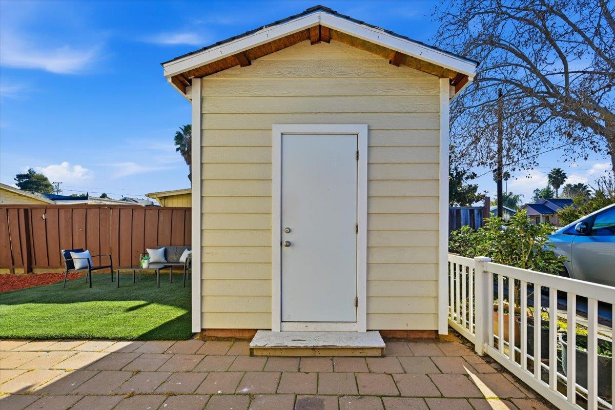 Detail Gallery Image 45 of 56 For 354 Irving Ave, San Jose,  CA 95128 - 4 Beds | 2 Baths