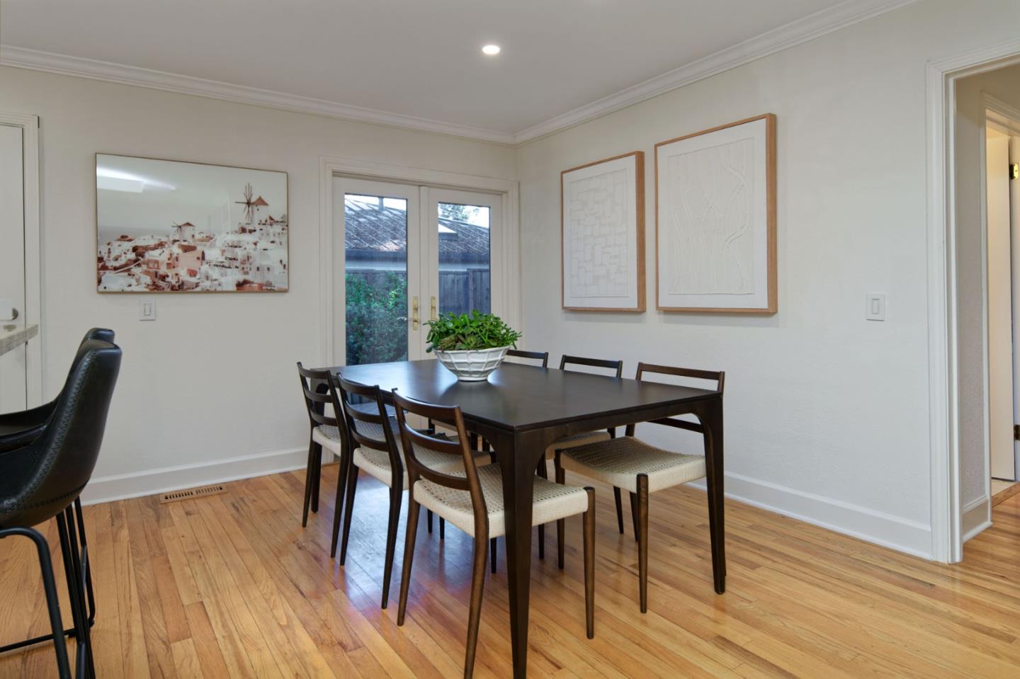 Detail Gallery Image 11 of 28 For 429 Concord Dr, Menlo Park,  CA 94025 - 3 Beds | 2 Baths