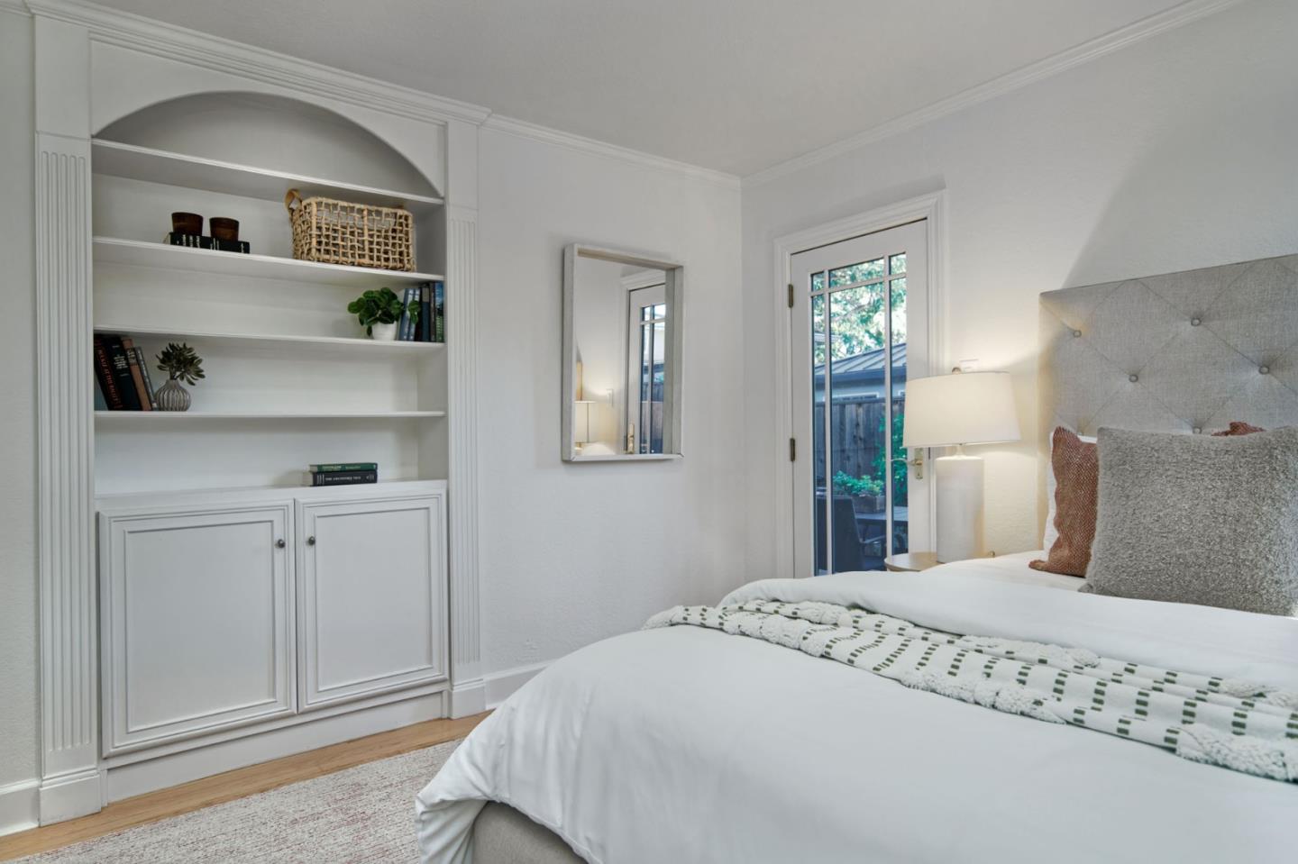 Detail Gallery Image 15 of 28 For 429 Concord Dr, Menlo Park,  CA 94025 - 3 Beds | 2 Baths