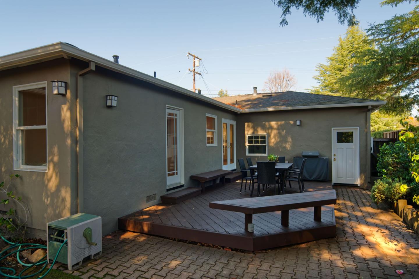 Detail Gallery Image 26 of 28 For 429 Concord Dr, Menlo Park,  CA 94025 - 3 Beds | 2 Baths