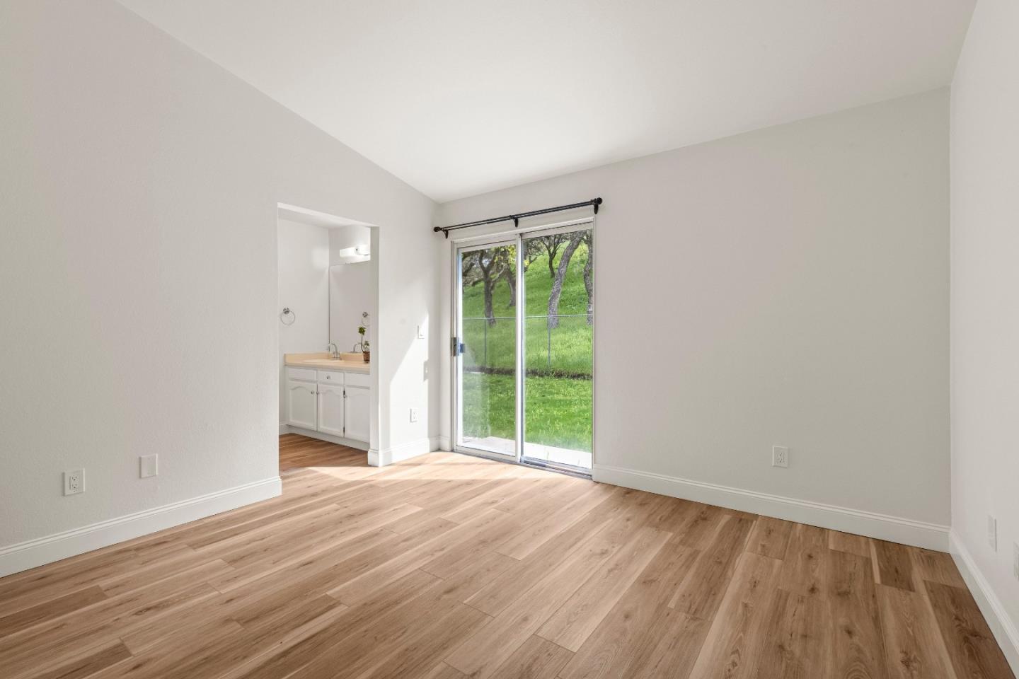 Detail Gallery Image 18 of 37 For 46315 Pine Meadow Dr, King City,  CA 93930 - 3 Beds | 2 Baths