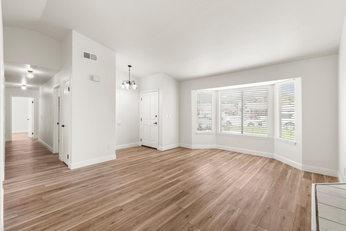 Detail Gallery Image 3 of 37 For 46315 Pine Meadow Dr, King City,  CA 93930 - 3 Beds | 2 Baths