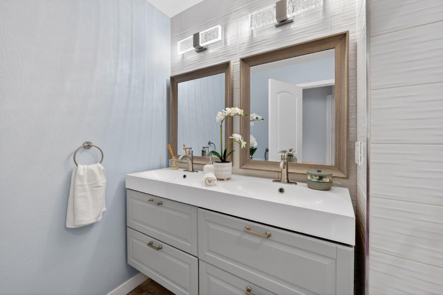 Detail Gallery Image 17 of 44 For 6221 Glider Dr, San Jose,  CA 95123 - 4 Beds | 2 Baths