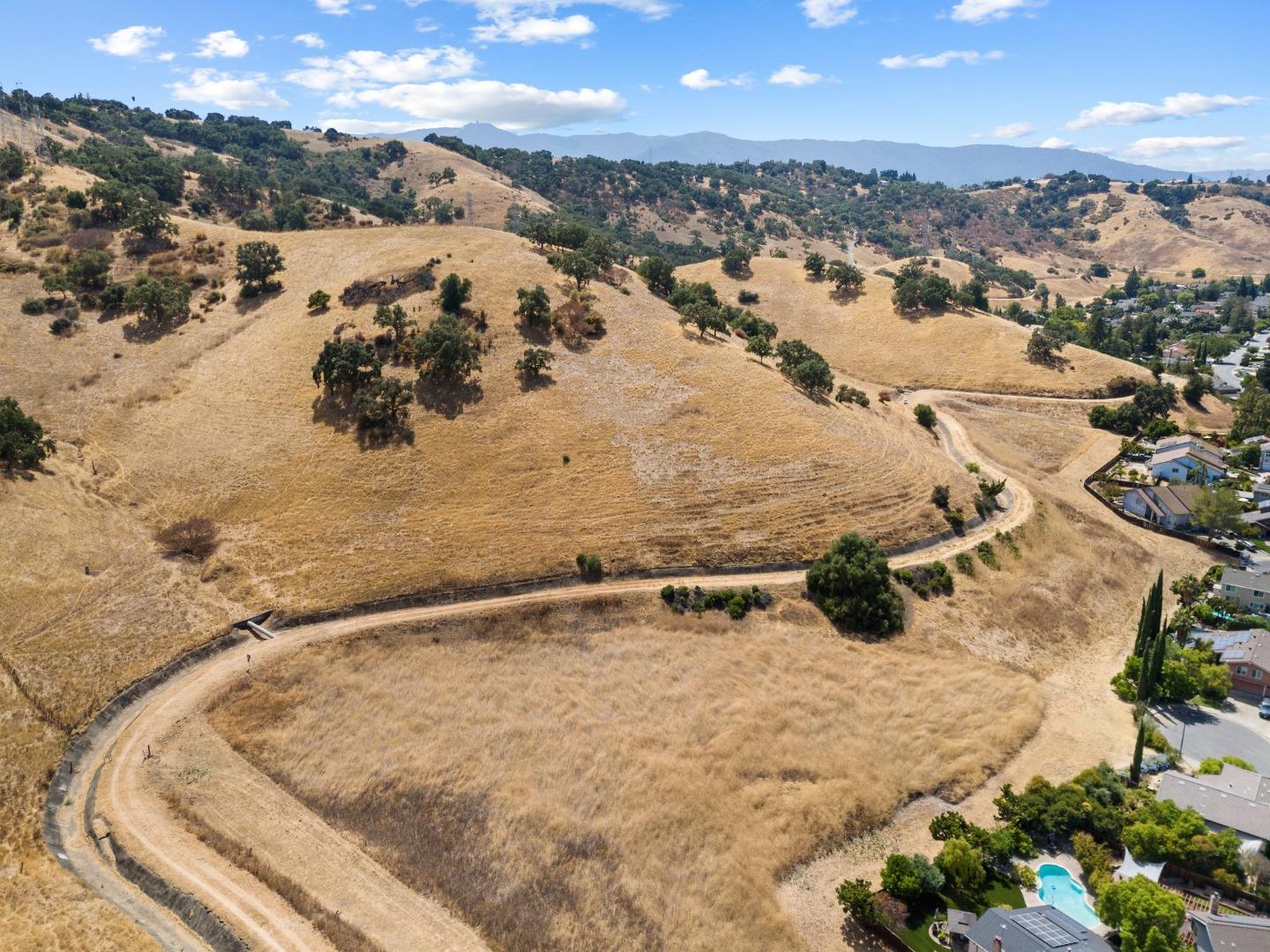 Detail Gallery Image 37 of 44 For 6221 Glider Dr, San Jose,  CA 95123 - 4 Beds | 2 Baths