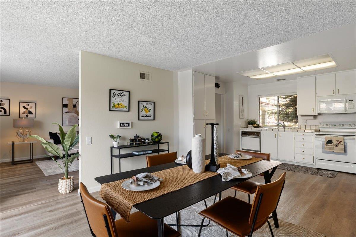 Detail Gallery Image 13 of 33 For 4825 Rue Orleans Ct, San Jose,  CA 95136 - 3 Beds | 2 Baths