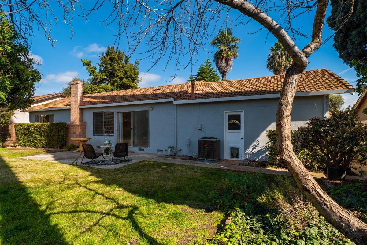 Detail Gallery Image 27 of 33 For 4825 Rue Orleans Ct, San Jose,  CA 95136 - 3 Beds | 2 Baths