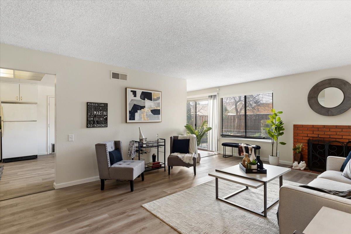 Detail Gallery Image 8 of 33 For 4825 Rue Orleans Ct, San Jose,  CA 95136 - 3 Beds | 2 Baths