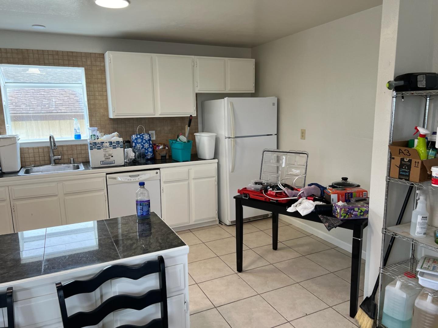 Detail Gallery Image 6 of 12 For 430 Pine Ave, Half Moon Bay,  CA 94019 - – Beds | – Baths