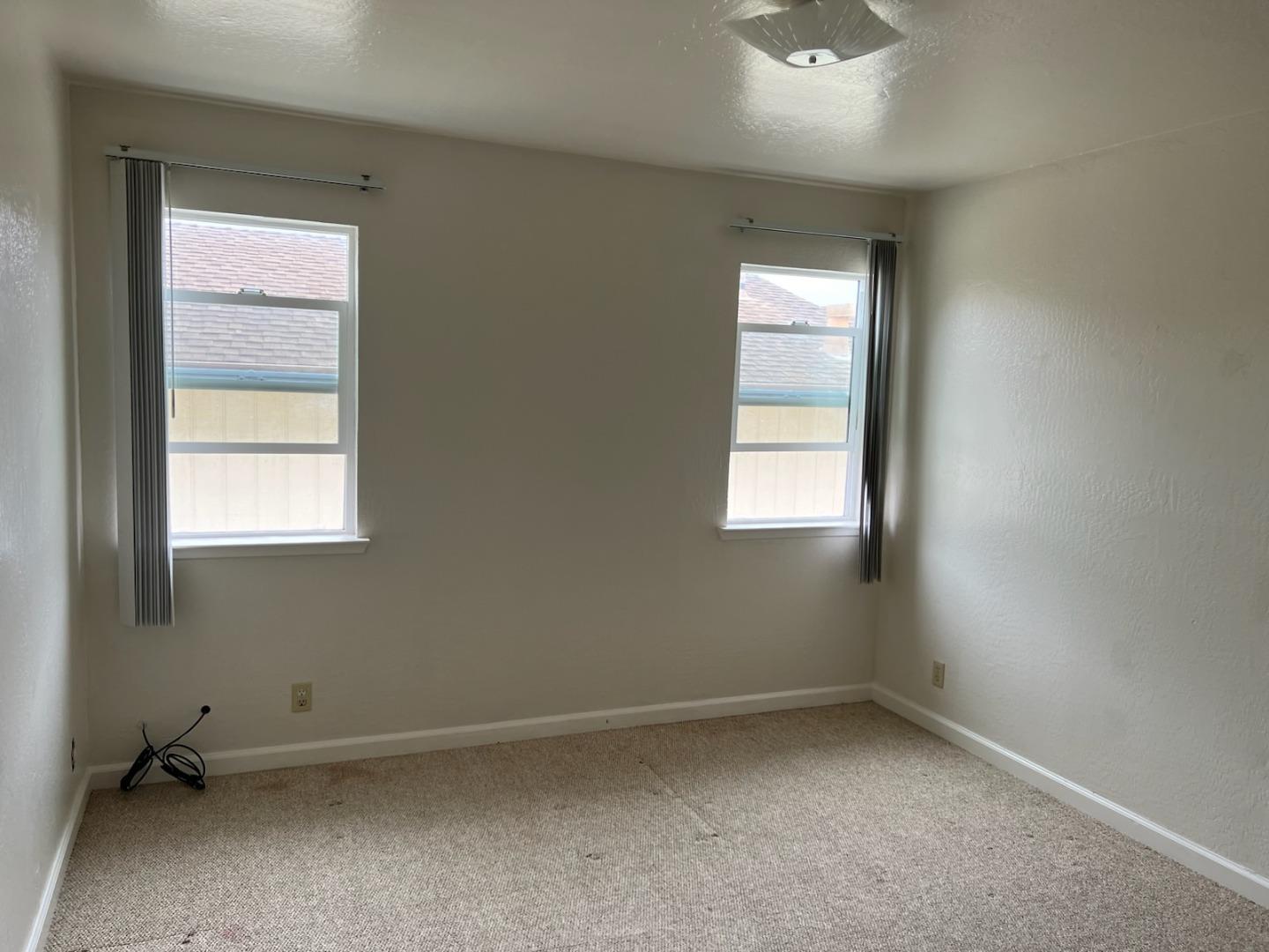 Detail Gallery Image 9 of 12 For 430 Pine Ave, Half Moon Bay,  CA 94019 - – Beds | – Baths